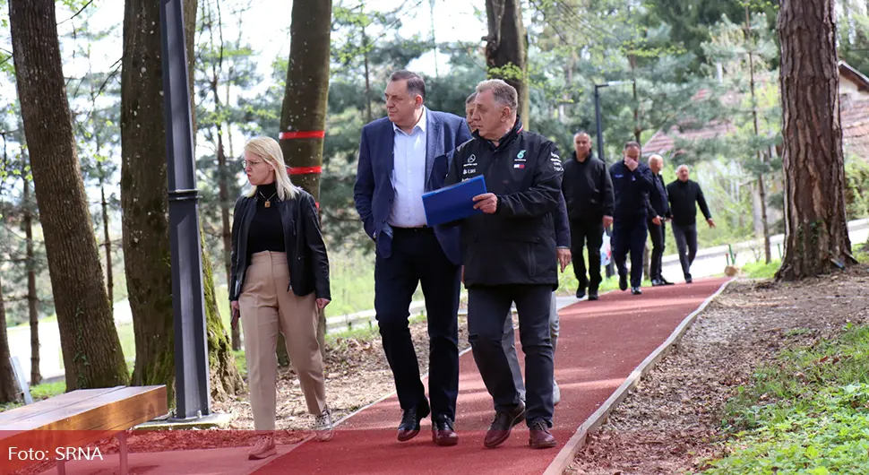 Dodik i Talić obišli nove staze u Slatini