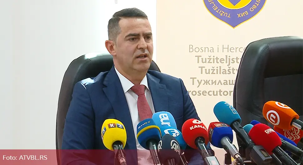 Ко ће одговорити на позив Српске?