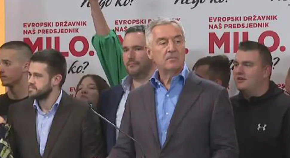 Đukanović kažnjen
