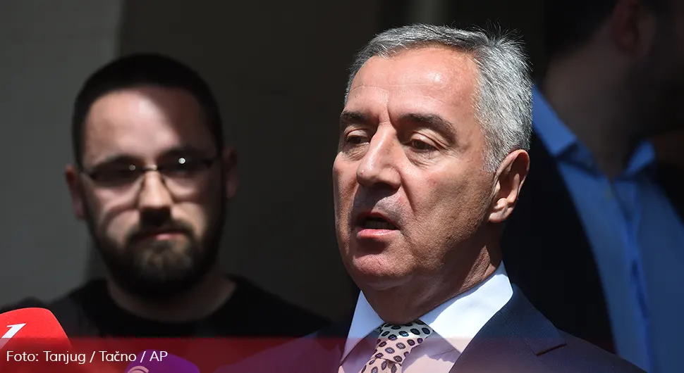 Đukanović zatražio status počasnog bivšeg predsjednika