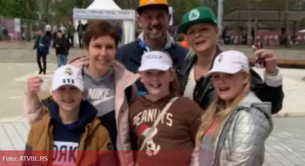 Vesela družina iz Budimpešte u Banjaluku da podrži Đokovića