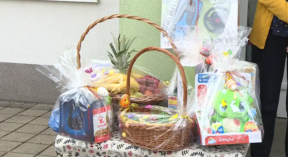 Vaskršnji pokloni premijera za Roditeljsku kuću i "Novu generaciju"
