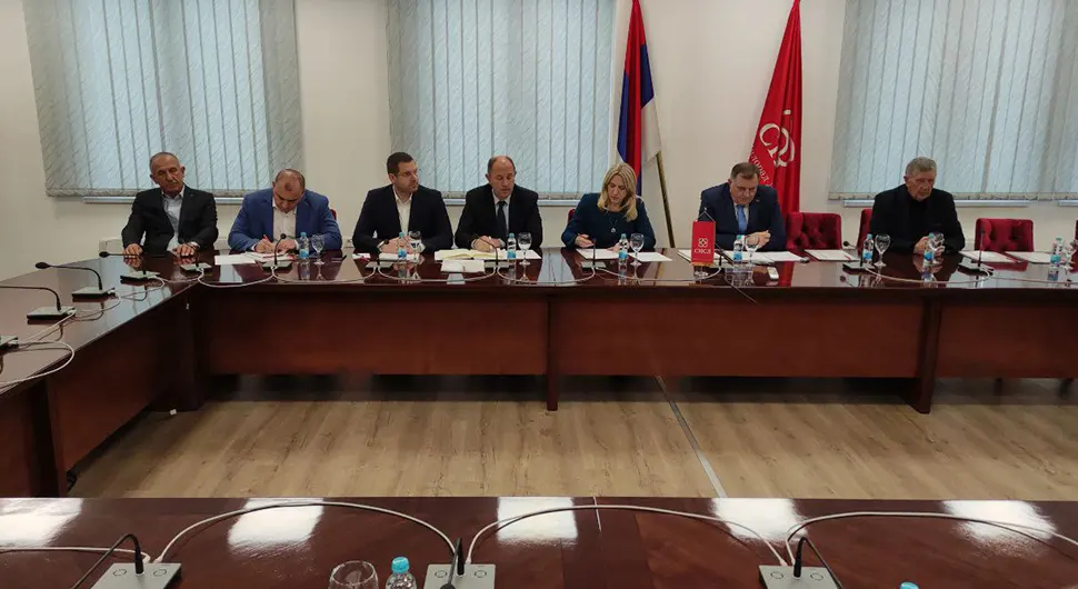 Konferencija za novinare nakon sjednice Izvršnog komiteta SNSD-a