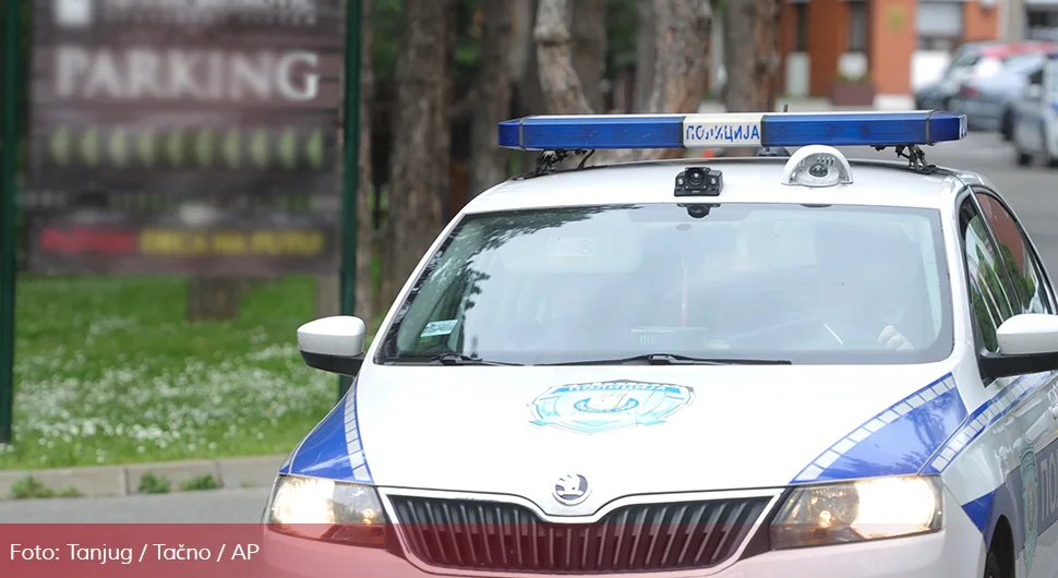 Тинејџер вадио полни орган пред малољетницом и ухватио је за задњицу: Проглашен неурачунљивим