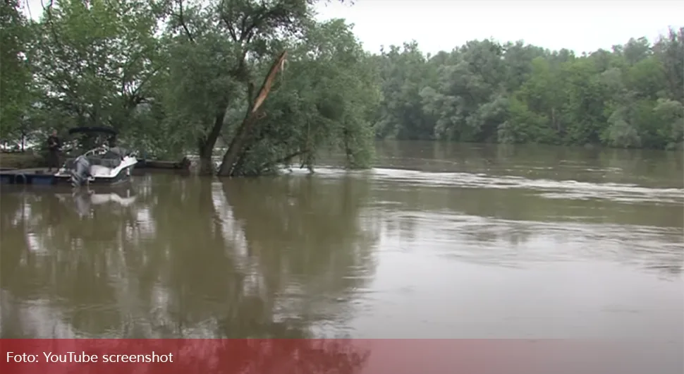 Poslije poplava, mještani strahuju od zaraze