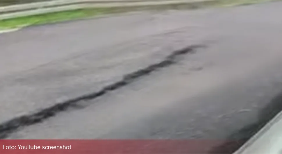 Put se prepolovio: Veliko klizište kod Nove Gradiške