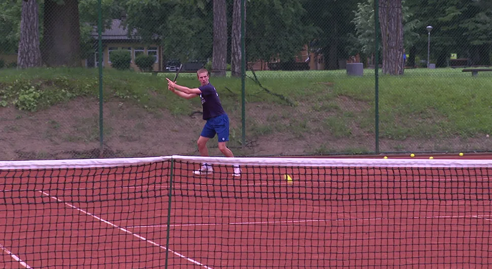 Novak Jaćimović: Od "malog Noleta" do jednog od najboljih mladih tenisera BiH