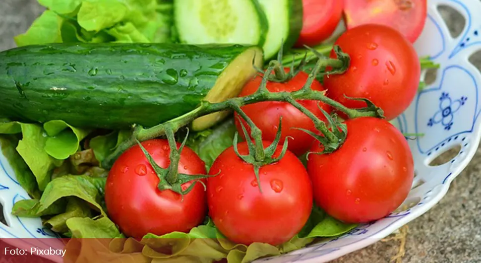 Da li je preporučljivo kombinovanje krastavca i paradajza?