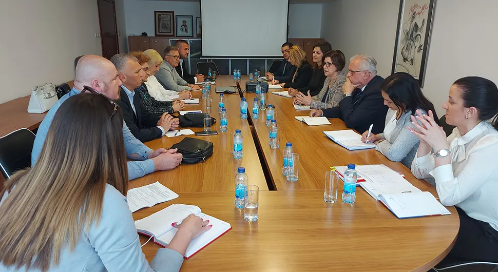 Sve osnovne i srednje škole dostaviće pisane informacije o bezbjednosti u školama