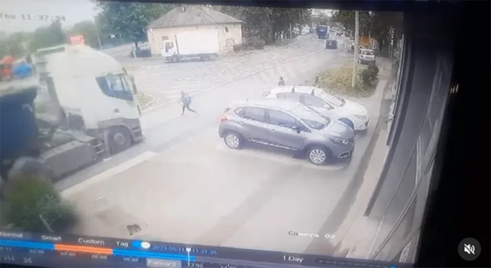 Uznemirujuće: Kamion udario dijete u Novom Sadu