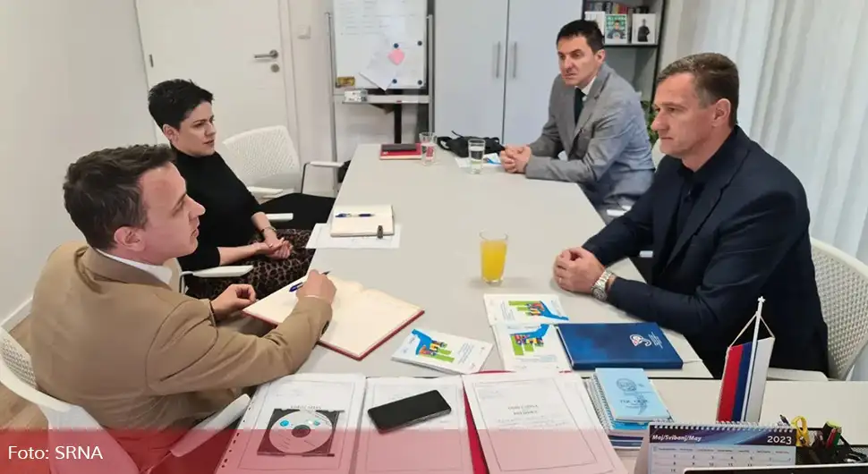 Lokalna zajednica pomaže radu vaspitno-obrazovnih ustanova