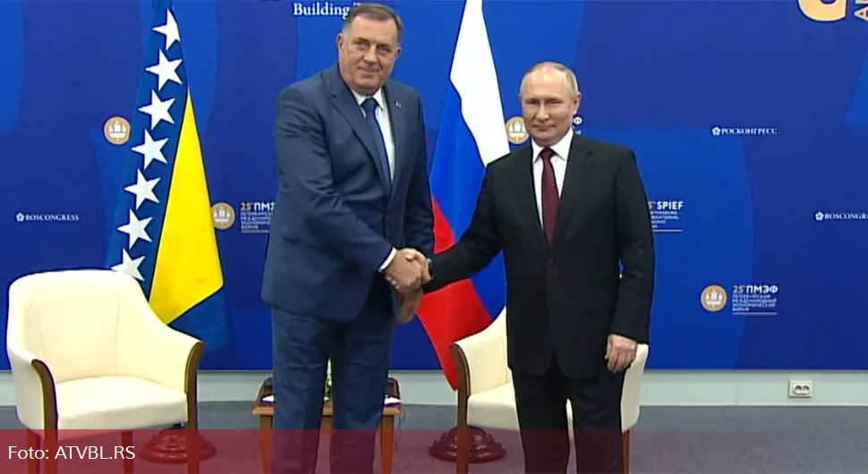Додик честитао Путину рођендан: Унаприједити пријатељске односе
