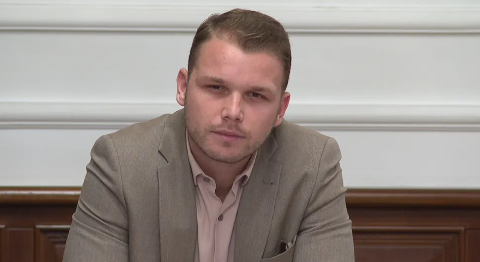 Direktori škola ne žele da daju lične podatke učenika