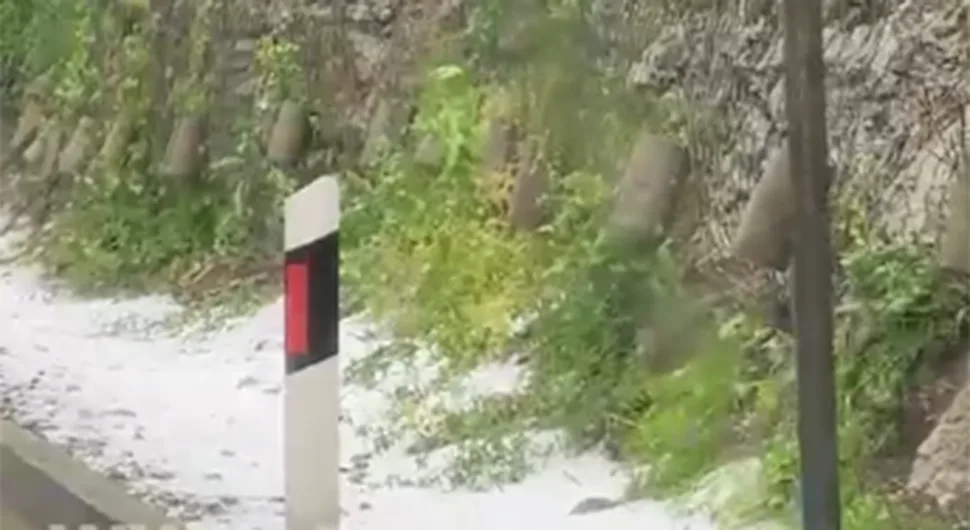 Šest osoba i stoka evakuisani zbog nevremena
