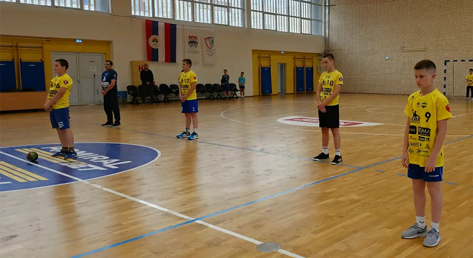 Utakmice BEMA rukometne lige za osnovce počele minutom tišine