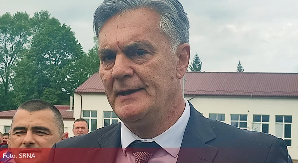 Karan: Osnovni zadatak učenicima da zaštite Ustav Srpske