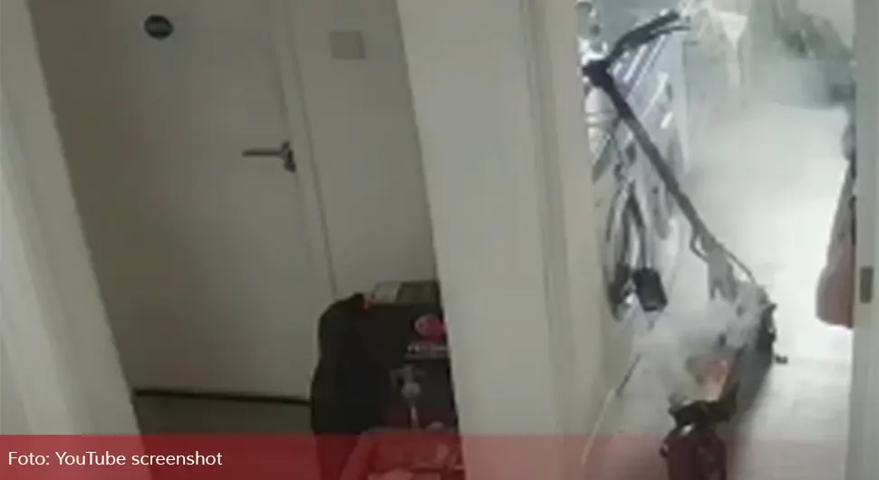 Električni trotinet se zapalio i eksplodirao - VIDEO