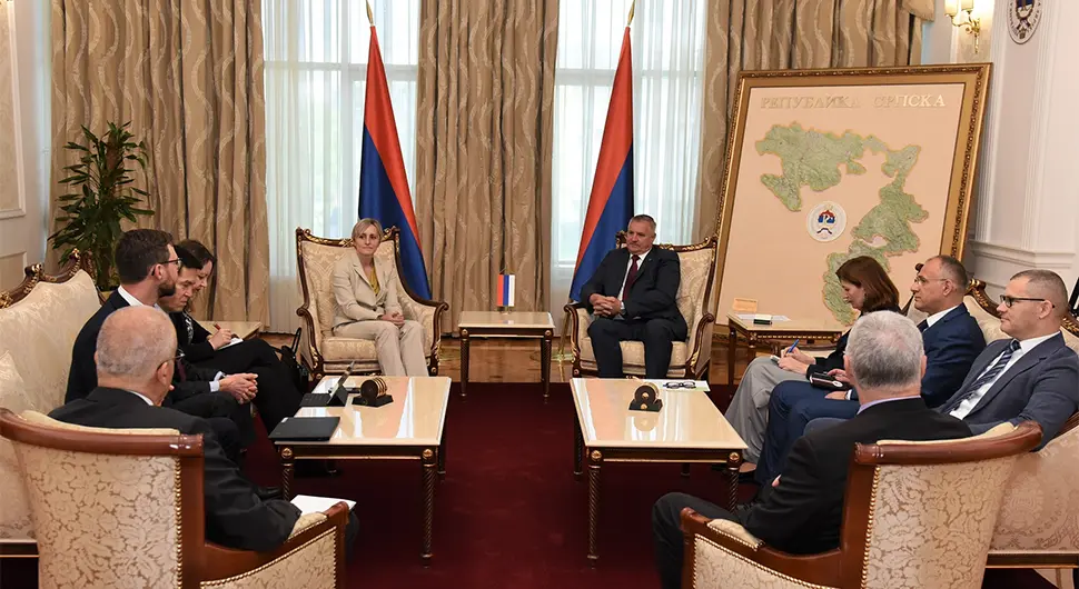 Višković sa delegacijom MMF-a: Srpska redovno servisira sve obaveze