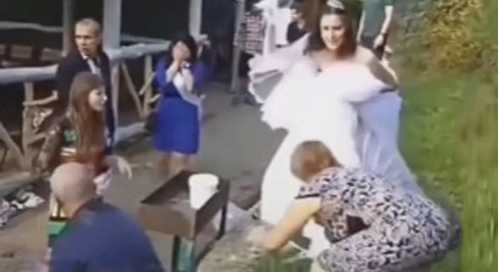 Svekrva i tašta se potukle na svadbi