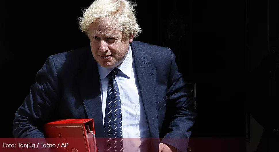Boris Džonson podnio neopozivu ostavku