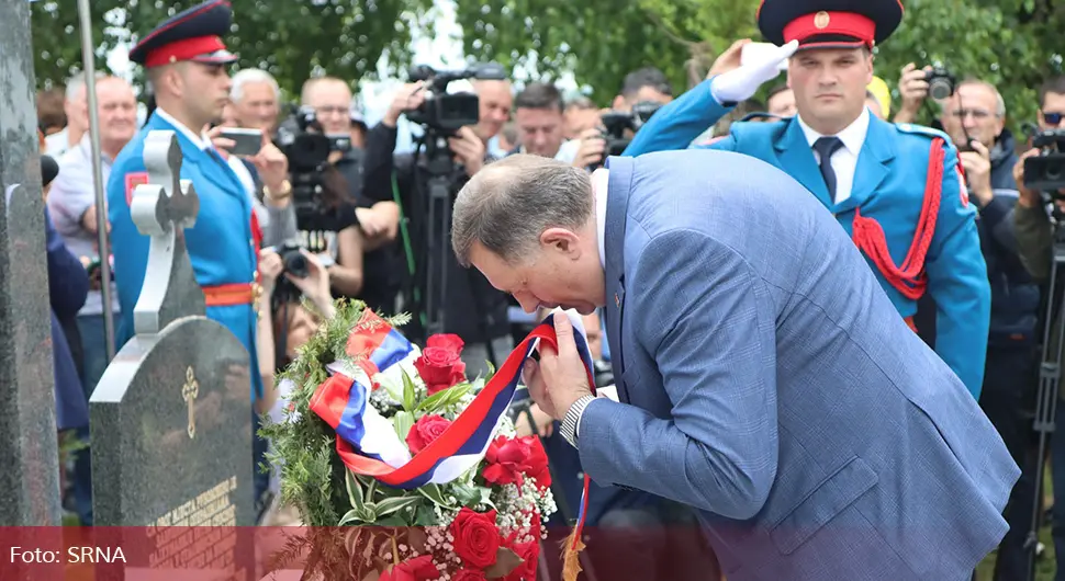 Služen parastos i položeni vijenci za poginule u operaciji "Koridor"