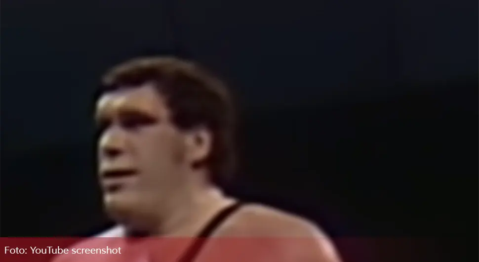 Čuveni Džin od 250 kg napravio haos u WC-u aviona: Ljudi su povraćali