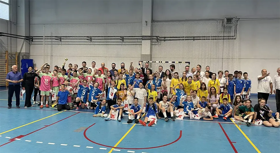 Završen "Fudbal u škole", pehari idu u Laktaše i Teslić