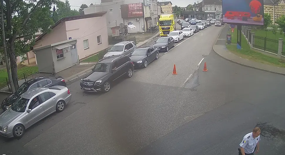 Gužve na više prelaza na izlazu iz BiH