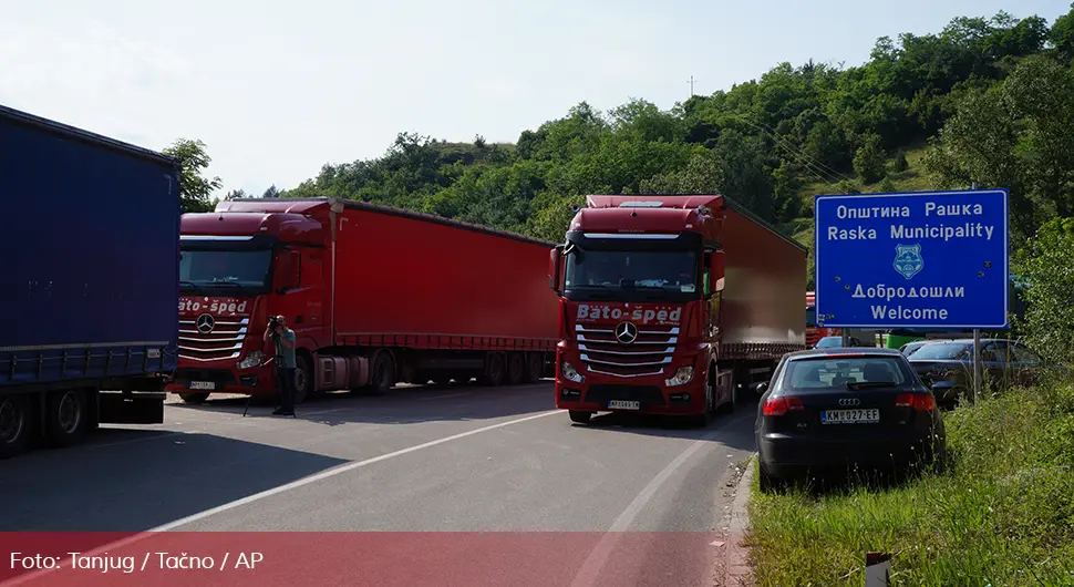 Teretnjaci sa stranom robom prešli na Kosovo i Metohiju, srpski čekaju