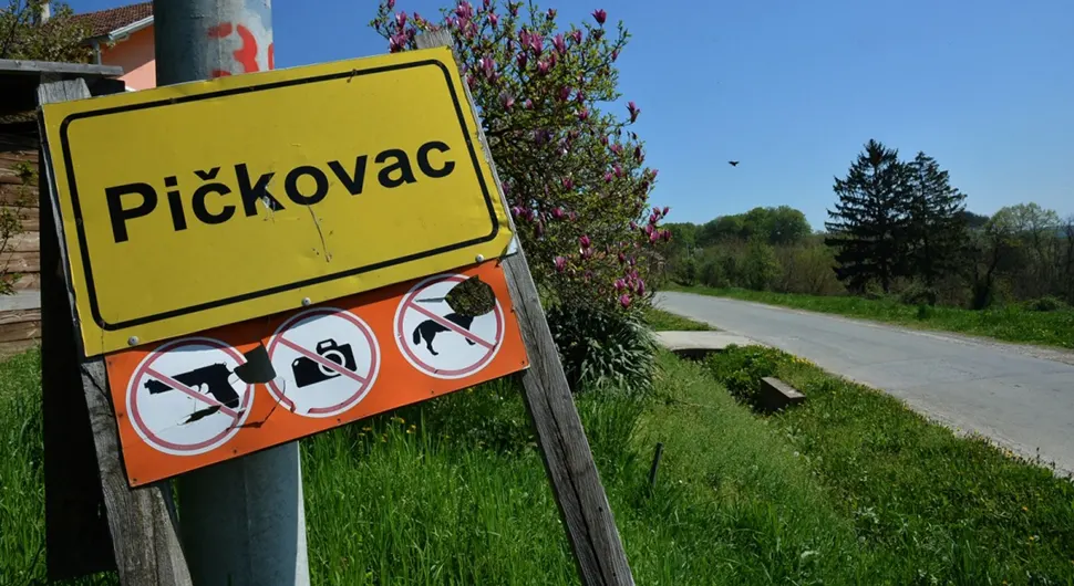 Naselje bezobraznog imena: Kako izgleda život u Pičkovcu