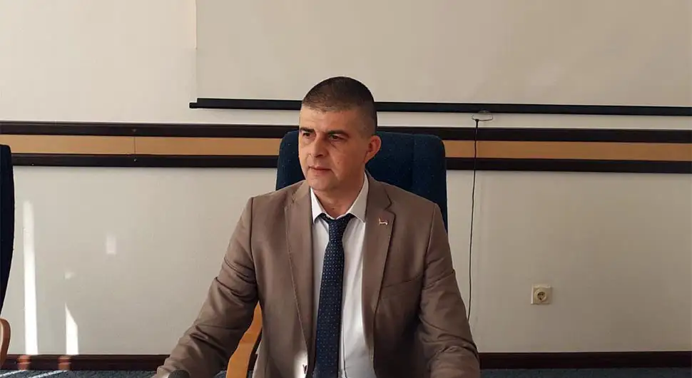 Šekara: Zabrinjava, ali ni najmanje ne čudi što nema reakcije ambasada
