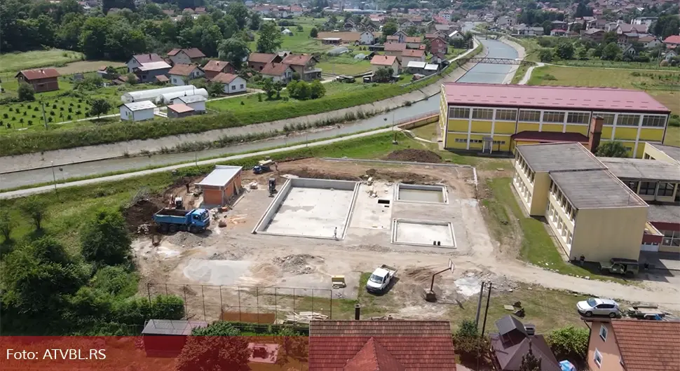 U Šekovićima pri kraju izgradnja gradskog bazena