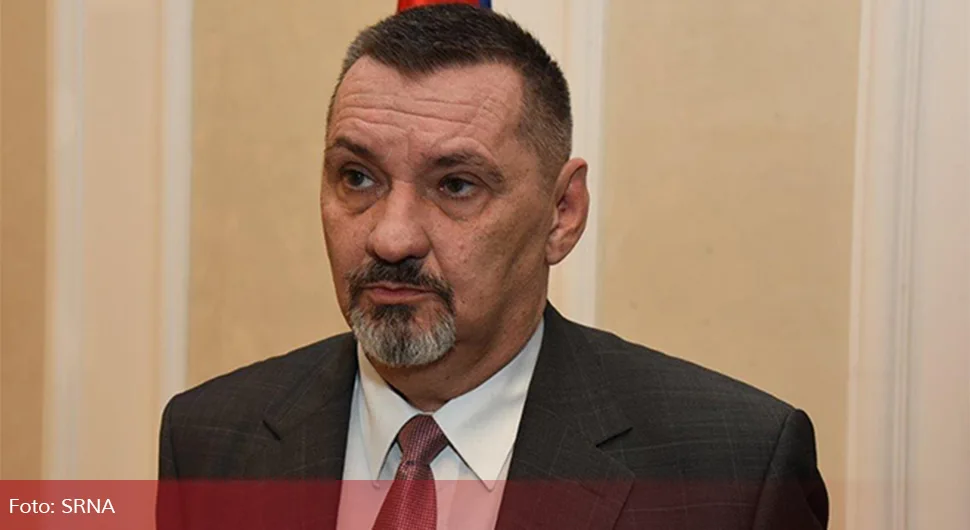 Кнежевић: Влада ФБиХ више од 15 година не спроводи одлуку о војним становима