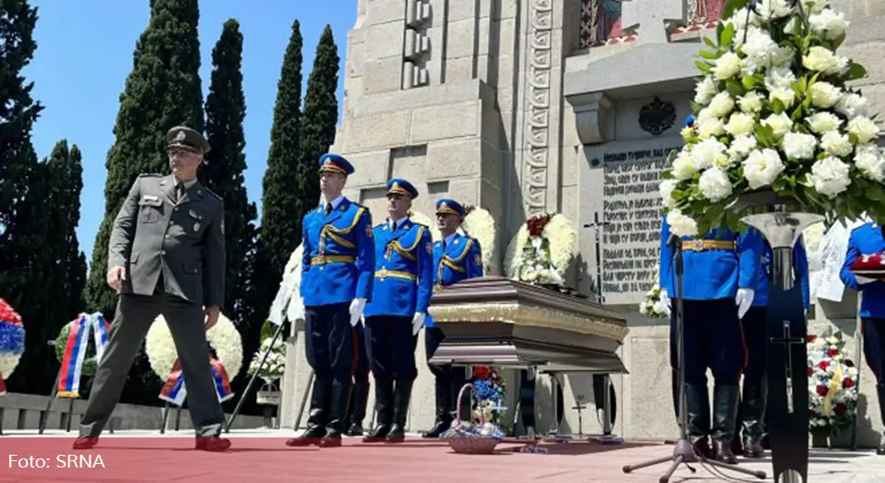 Uz himnu "Bože pravde" sahranjen Đorđe Mihailović