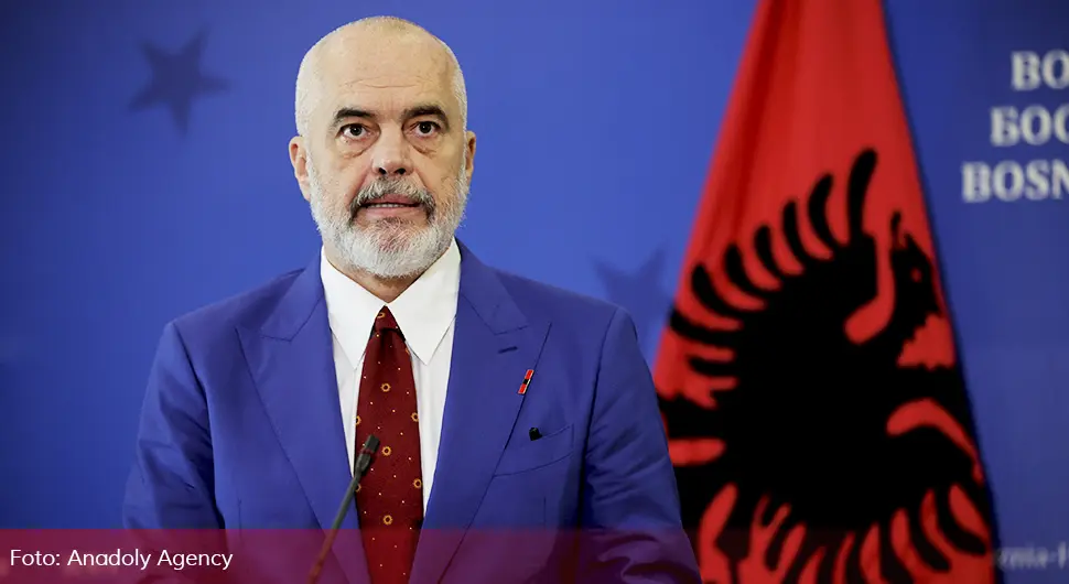 Еди Рама примљен у болницу