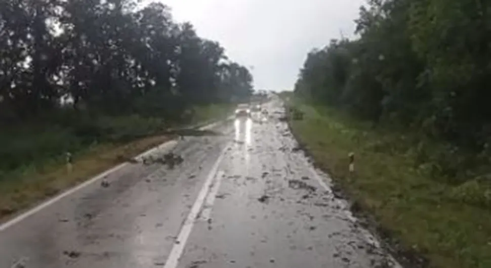 Upozorenje RHMZ: Ugrožena bezbjednost ljudi i životinja