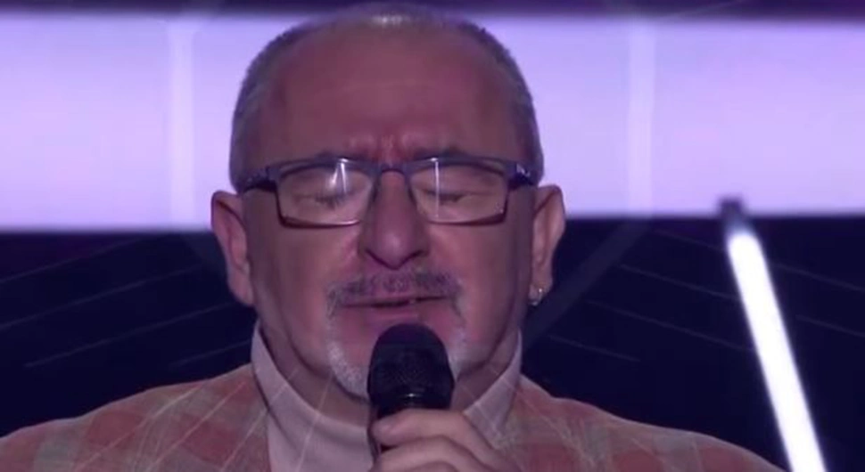 Takmičaru "Nikad nije kasno" preminula žena tokom takmičenja, pjesmom rasplakao žiri