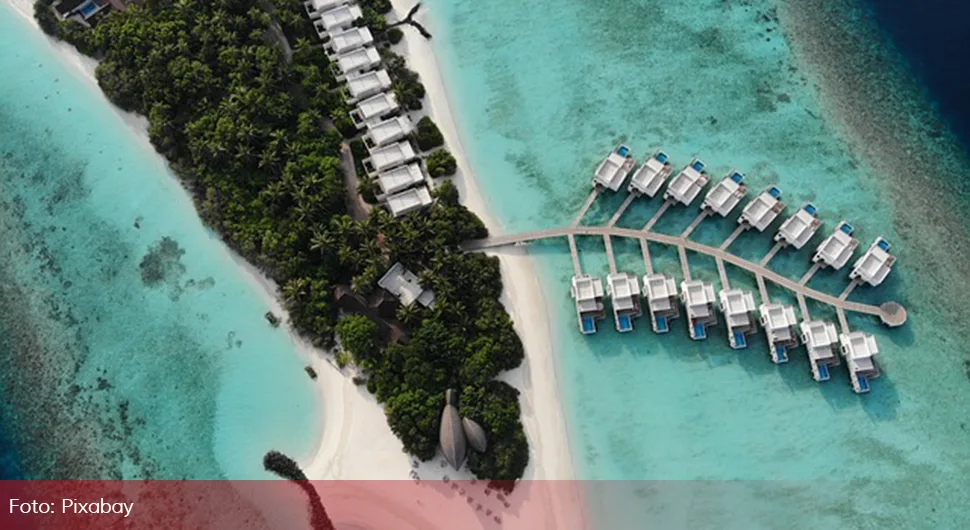 Službenik prijavio bolovanje pa otišao na Maldive?