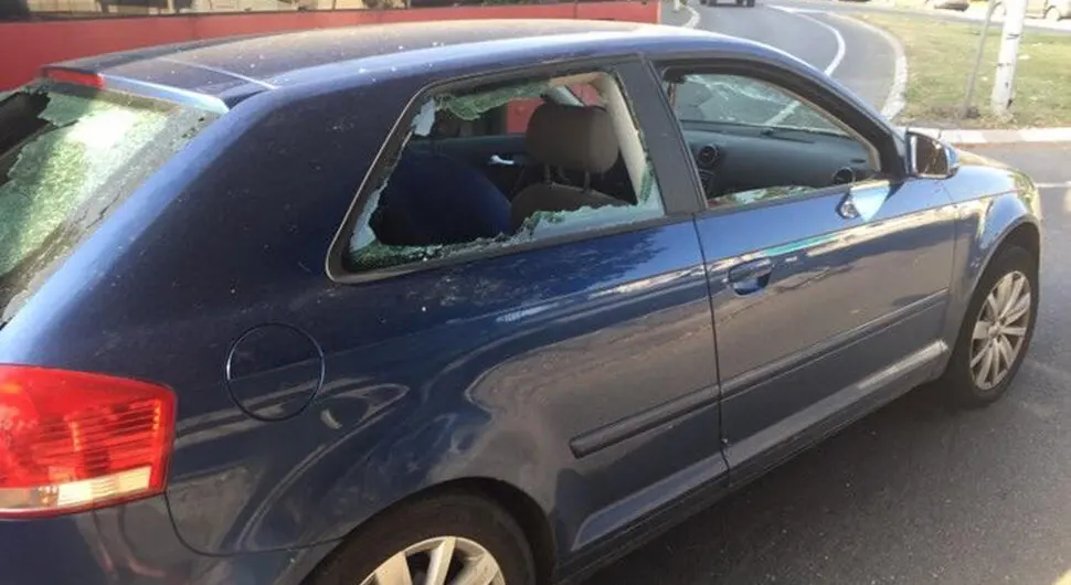 Sedmorica tukla brata i sestru poslije udesa: Djevojku htjeli da bace s mosta?