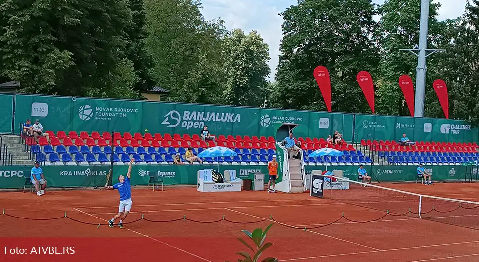Gomboš zaustavio Pera