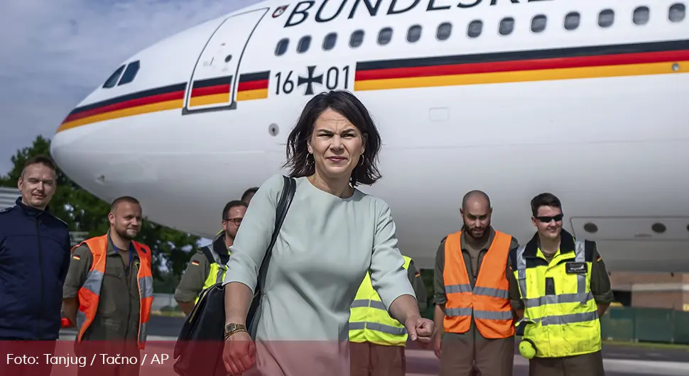 Zbog problema s avionom njemačka ministarka otkazala posjetu Pacifiku