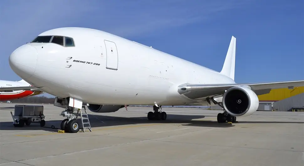 "JAT tehnika" pretvorila "boing 767" iz putničkog u teretni avion