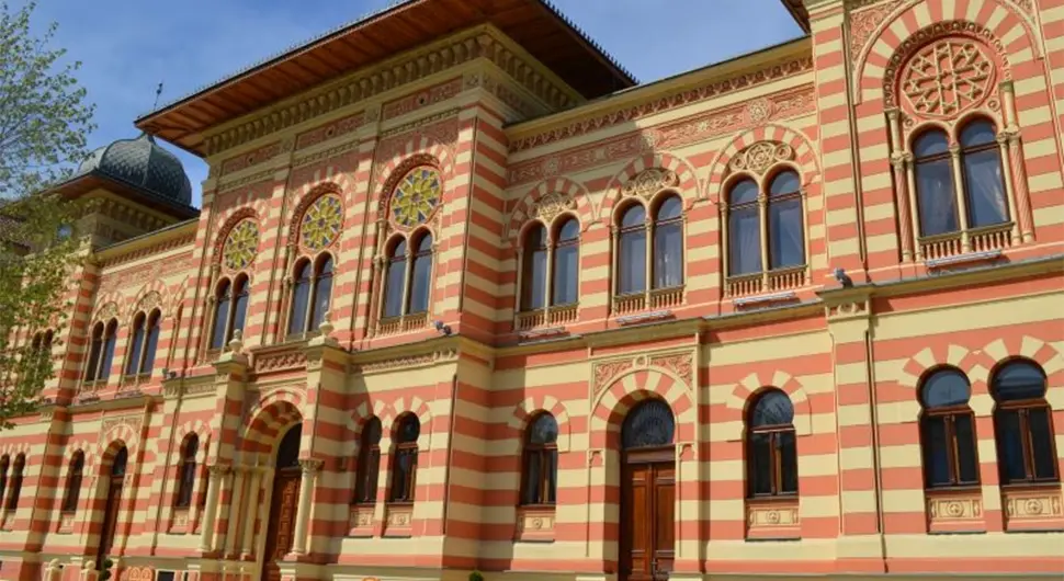 Dan žalosti u Brčko distriktu na dan sahrane ubijenih u Gradačcu