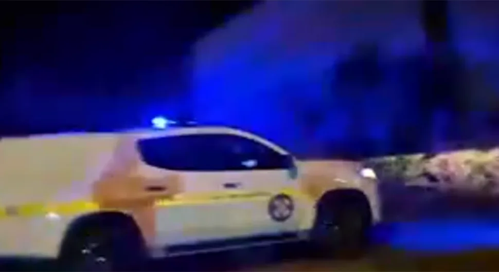 Turiste bura odnijela od Karlobaga na stijene Paga