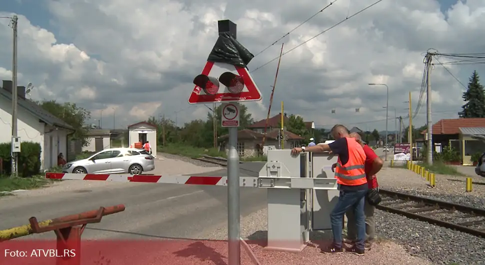 Osiguranje putnog prelaza “Zalužani“ u probnom radu