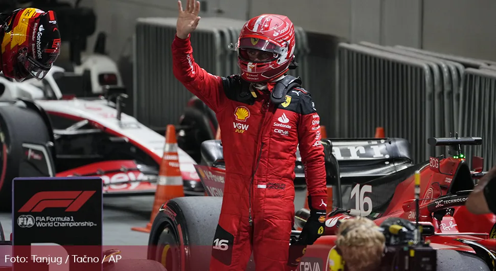 Kарлос Саинз старта први у Сингапуру