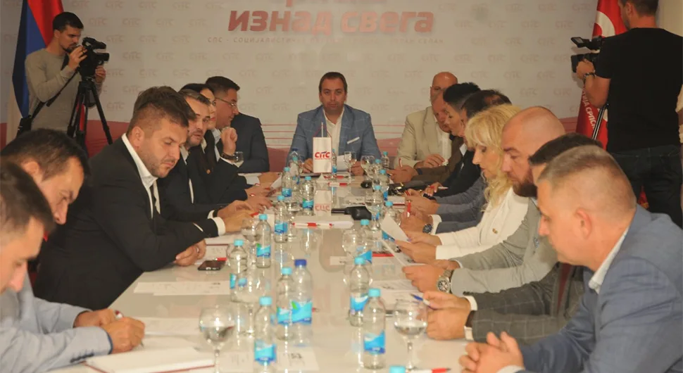 Предсједништво СПС-а: Економска ситуација тешка, потребна додатна помоћ грађанима