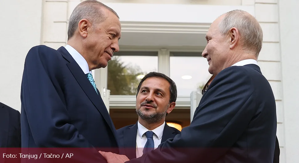 Putin uručio Erdoganu dokumentarni film koji govori o turskom predsjedniku