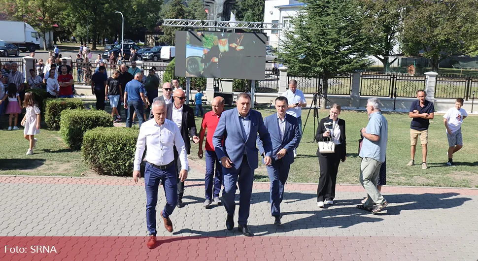 Додик добротвор парохијског храма у Лакташима