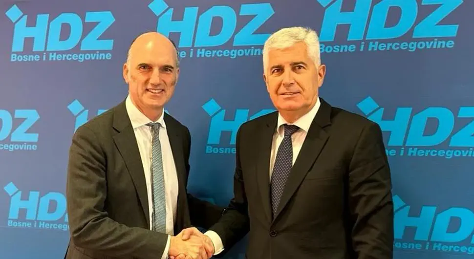 Човић са Докертијем: Равноправност три конститутивна народа кључна за будућност БиХ